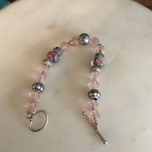 lovely handmade pink flower bracelet